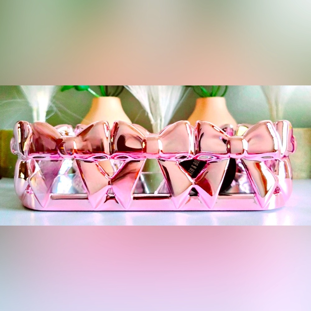 Limited Edition Bath & Body Works + Emily in Paris Vanity Tray Mirror